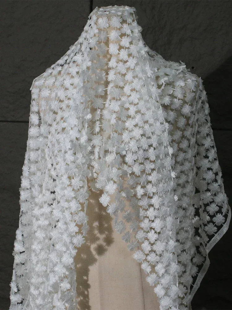Tissu en maille noir et blanc  - Art Craft Upholstery avis et prix